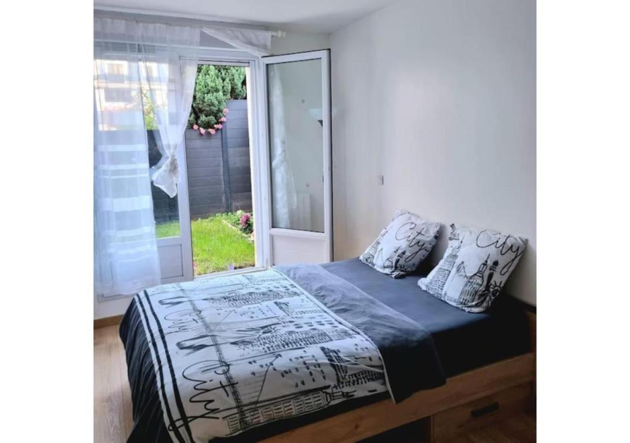 Superbe Appartement Avec Jardin Proche Versailles Saint-Cyr-lʼÉcole Buitenkant foto